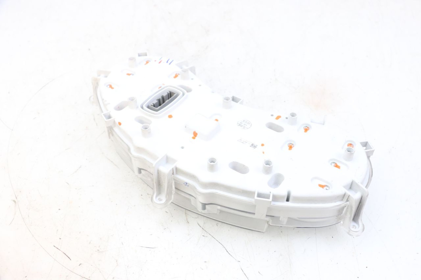 photo de SPEEDOMETER PIAGGIO MP3 HPE 300 (2019 - 2026) - Alternative perspective