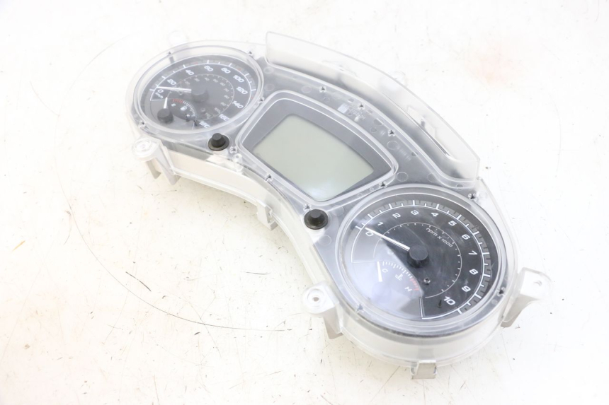 photo de SPEEDOMETER PIAGGIO MP3 HPE 300 (2019 - 2026) - Product overview