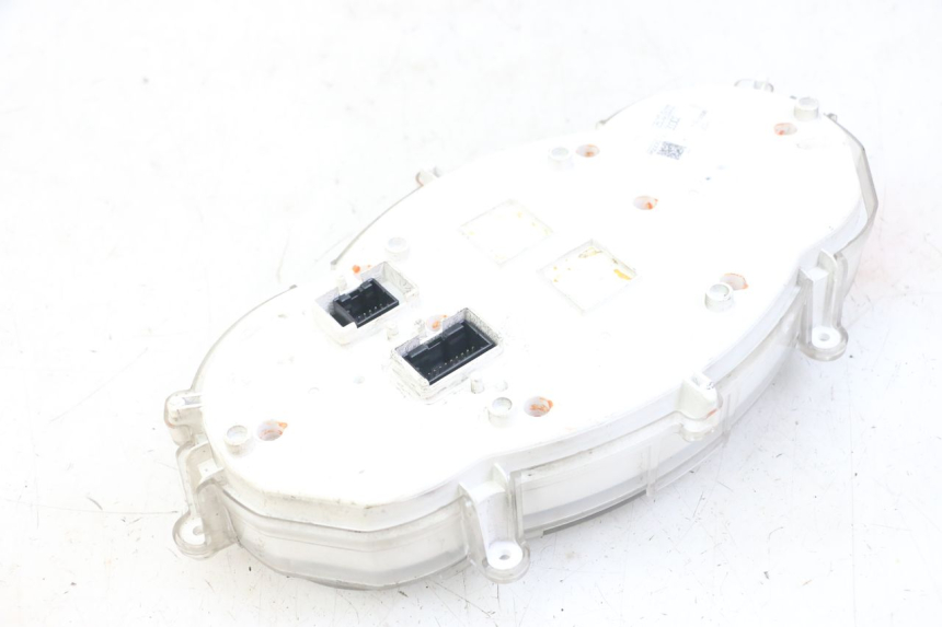 photo de SPEEDOMETER PIAGGIO MP3 LT 300 (2010 - 2016) - Surface and material condition
