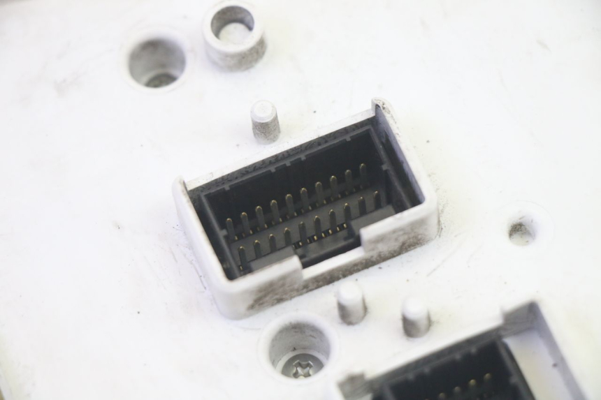 photo de SPEEDOMETER PIAGGIO MP3 RL 250 (2007 - 2010) - Additional view of the item