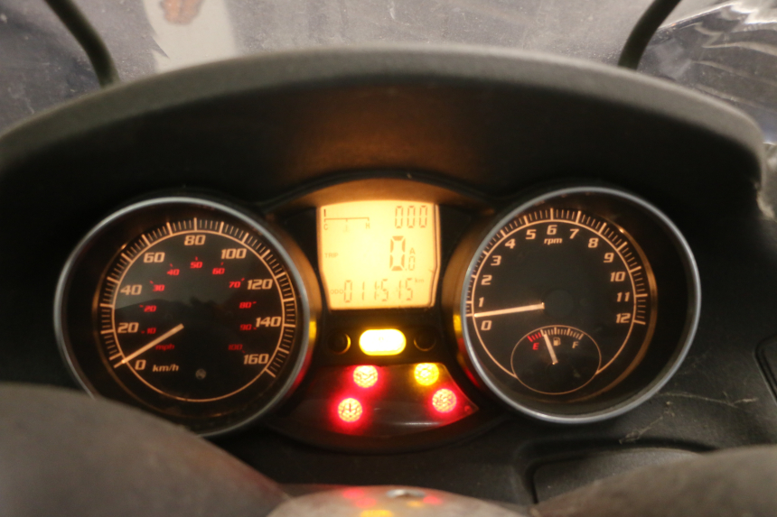 photo de SPEEDOMETER PIAGGIO MP3 RL 250 (2007 - 2010) - Component detail