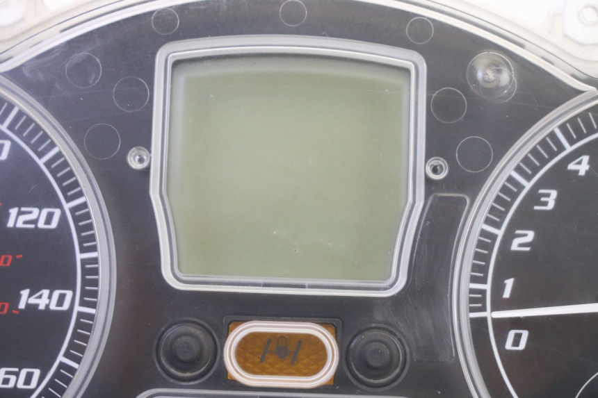photo de SPEEDOMETER PIAGGIO MP3 RL 250 (2007 - 2010) - Technical close-up