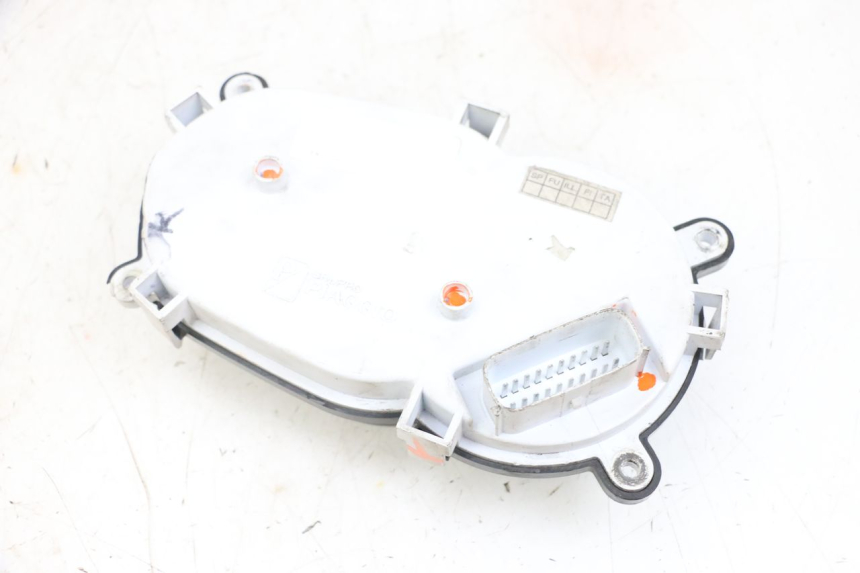 photo de SPEEDOMETER PIAGGIO NEW TYPHOON 50 (2018 - 2021) - Fixing points details