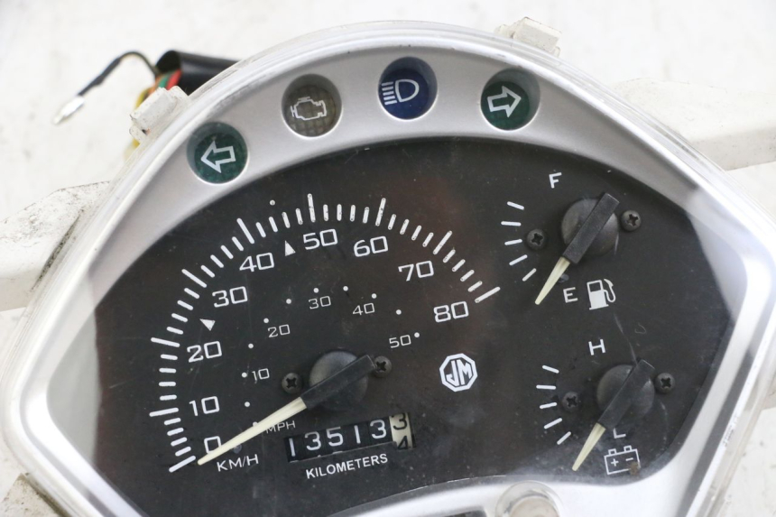 photo de SPEEDOMETER JM MOTORS OLDIES GT 4T 50 (2018 - 2025) - High-resolution close-up
