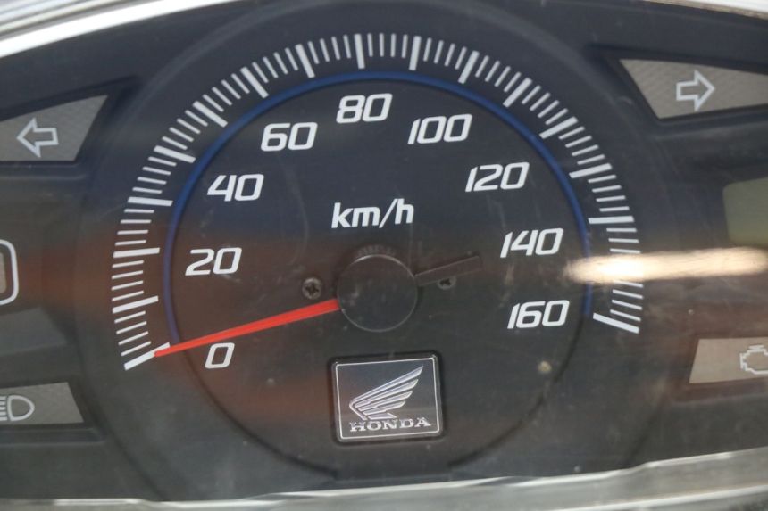 photo de SPEEDOMETER HONDA PCX (JF28) 125 (2009 - 2011)