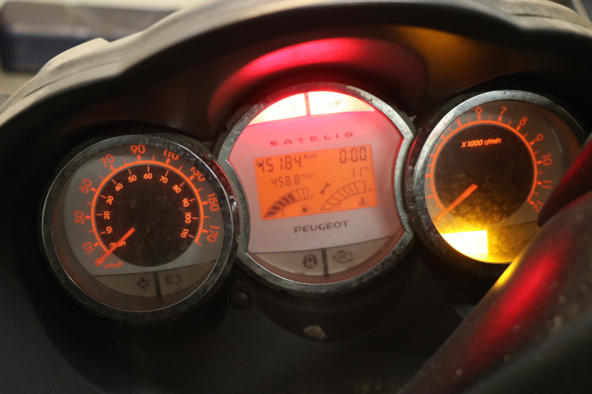 photo de SPEEDOMETER PEUGEOT SATELIS 125 (2006 - 2009)