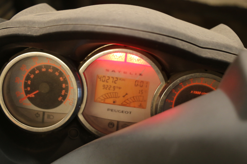 photo de SPEEDOMETER PEUGEOT SATELIS 125 (2010 - 2012)