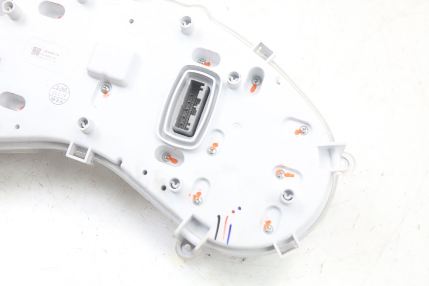 photo de SPEEDOMETER PIAGGIO MP3 HPE 350 (2018 - 2020)