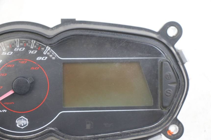 photo de SPEEDOMETER PIAGGIO NEW TYPHOON 50 (2018 - 2021)