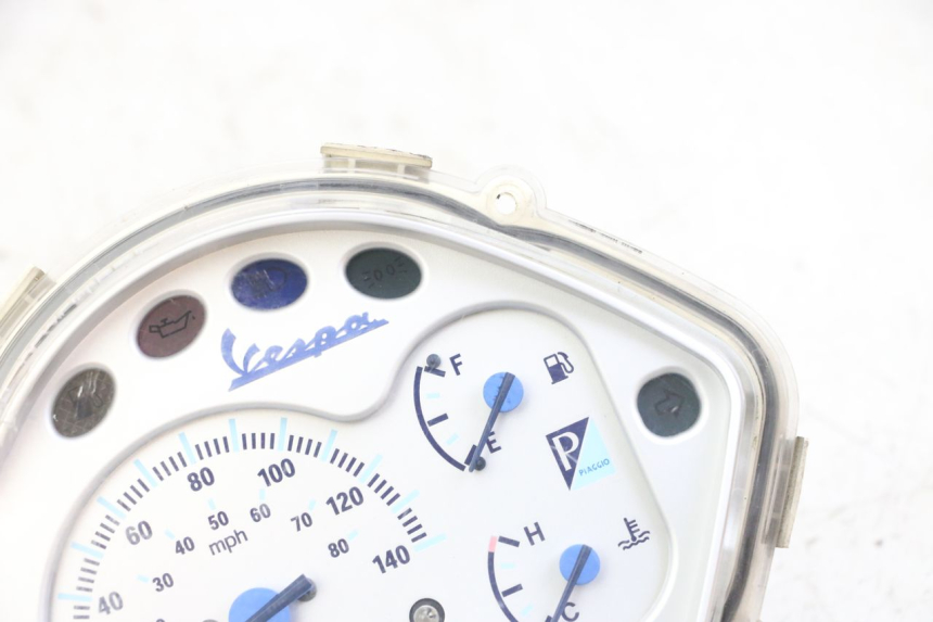 photo de SPEEDOMETER PIAGGIO VESPA GRANTURISMO 200 (2004 - 2005)