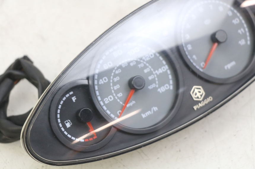 photo de SPEEDOMETER PIAGGIO X9 125 (2000 - 2003)