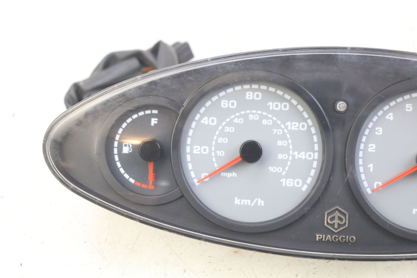 photo de SPEEDOMETER PIAGGIO X9 125 (2000 - 2003)