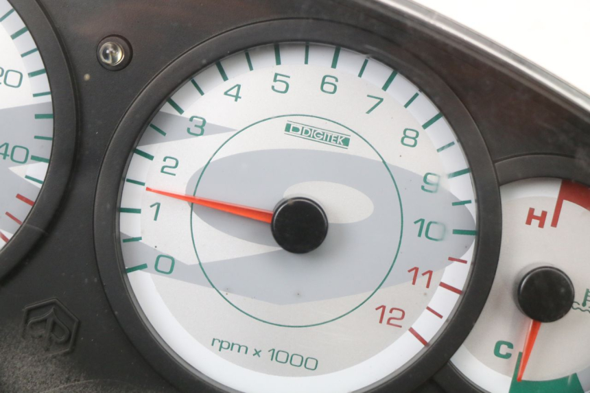 photo de SPEEDOMETER PIAGGIO X9 125 (2000 - 2003)