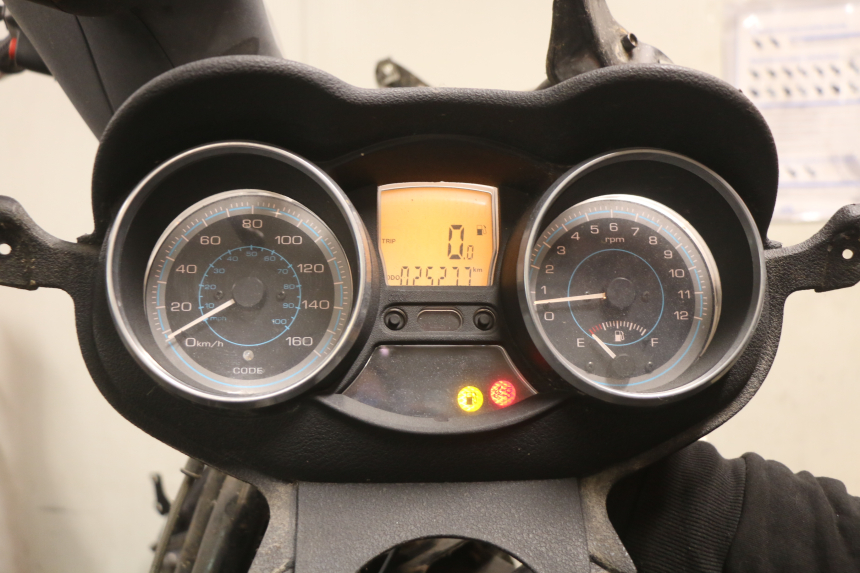 photo de SPEEDOMETER PIAGGIO XEVO - X EVO 125 (2007 - 2016)