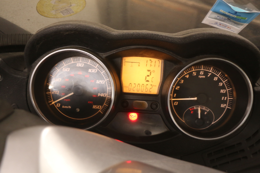 photo de SPEEDOMETER PIAGGIO XEVO - X EVO 125 (2007 - 2016)