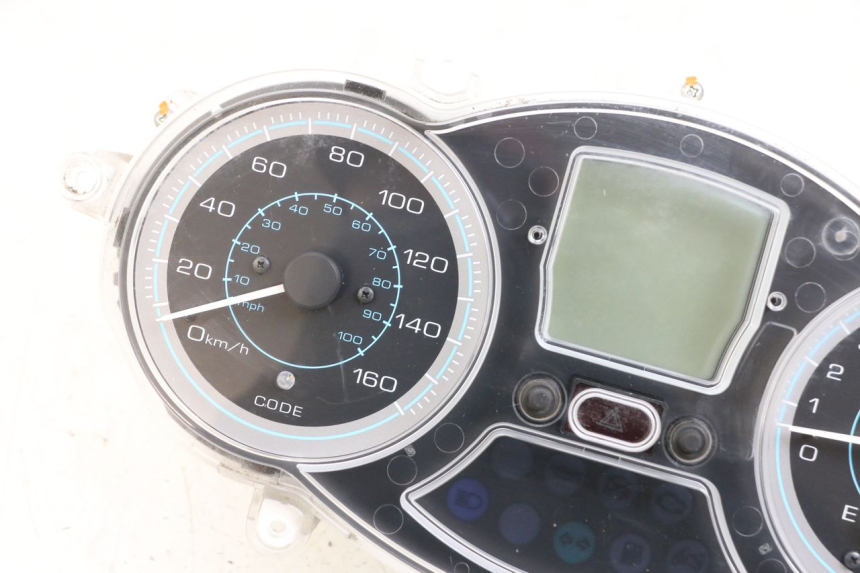 photo de SPEEDOMETER PIAGGIO XEVO - X EVO 125 (2007 - 2016)