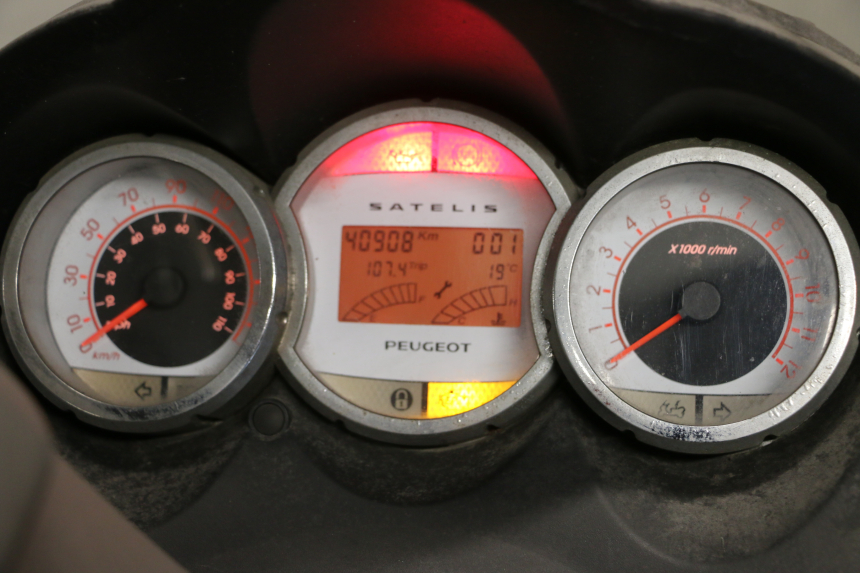 photo de SPEEDOMETER PEUGEOT SATELIS 125 (2006 - 2009)