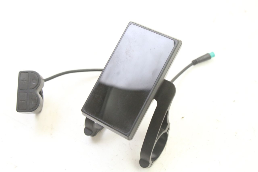 photo de SPEEDOMETER NAMI STELLAR 1