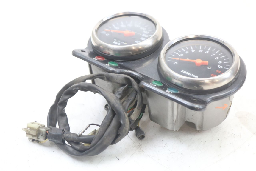 photo de SPEEDOMETER SUZUKI GS F 500 (2004 - 2007)