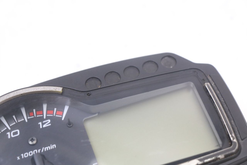 photo de SPEEDOMETER SUZUKI GSR 750 (2011 - 2017)