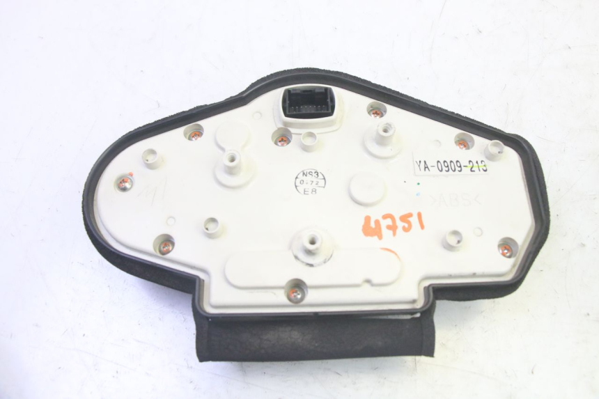 photo de SPEEDOMETER YAMAHA TDM ABS 900 (2002 - 2014) - Markings and original references
