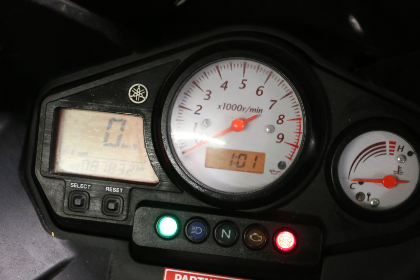 photo de SPEEDOMETER YAMAHA TDM ABS 900 (2002 - 2014) - Zoom on usage condition