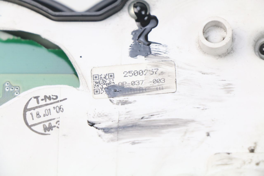 photo de SPEEDOMETER TRIUMPH SPRINT ST ABS 1050 (2005 - 2007)