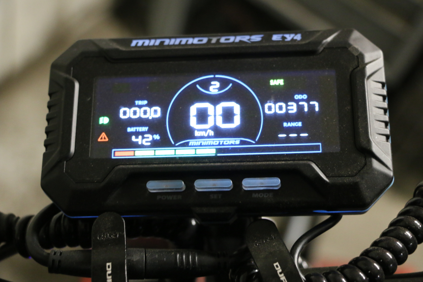 photo de SPEEDOMETER DUALTRON VICTOR LIMITED 1