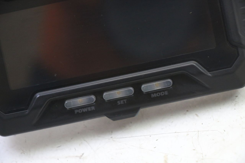 photo de SPEEDOMETER DUALTRON VICTOR LIMITED 1