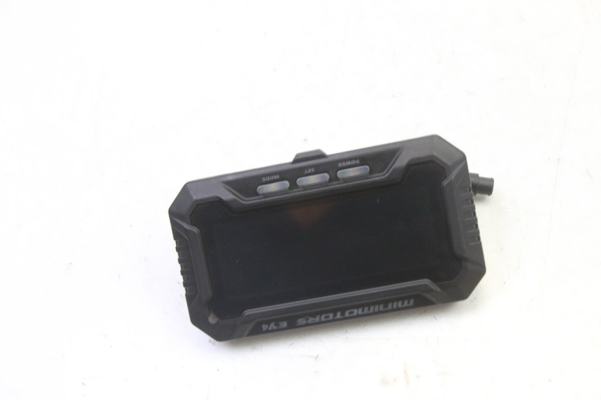 photo de SPEEDOMETER DUALTRON VICTOR LIMITED 1