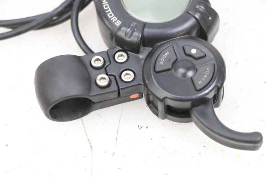 photo de SPEEDOMETER DUALTRON VICTOR LIMITED 1