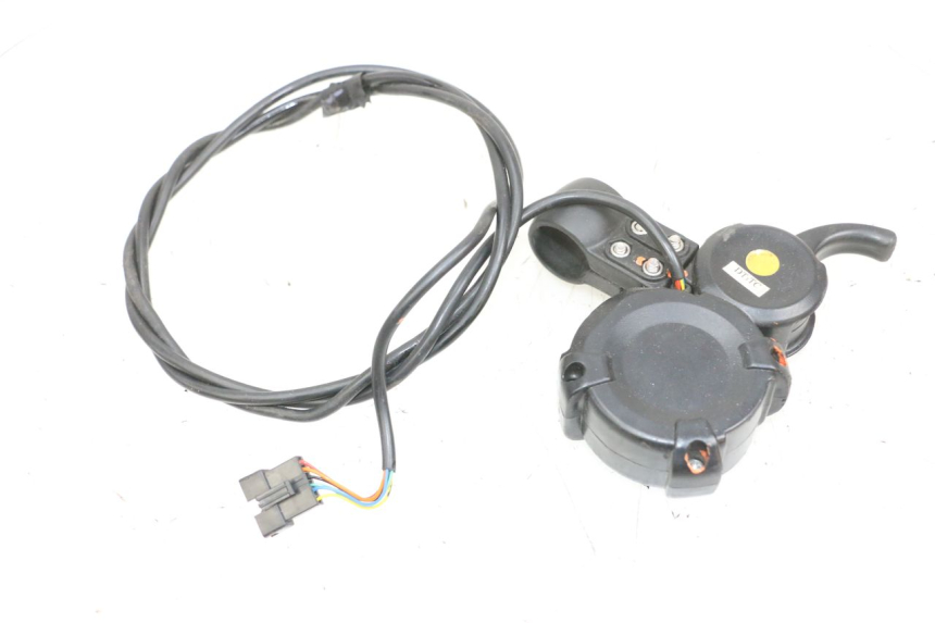 photo de SPEEDOMETER DUALTRON VICTOR LIMITED 1