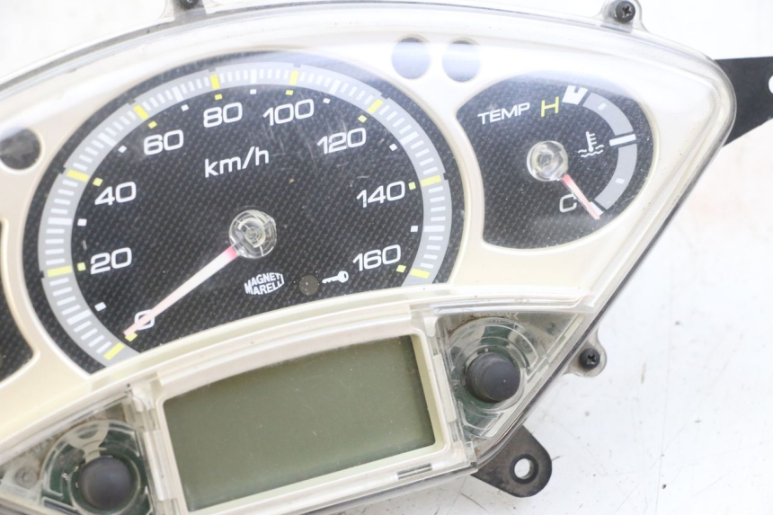 photo de SPEEDOMETER YAMAHA XMAX X-MAX 125 (2006 - 2009)
