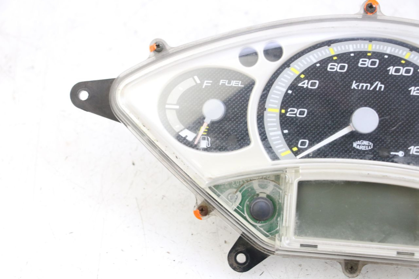 photo de SPEEDOMETER YAMAHA XMAX X-MAX 125 (2006 - 2009)
