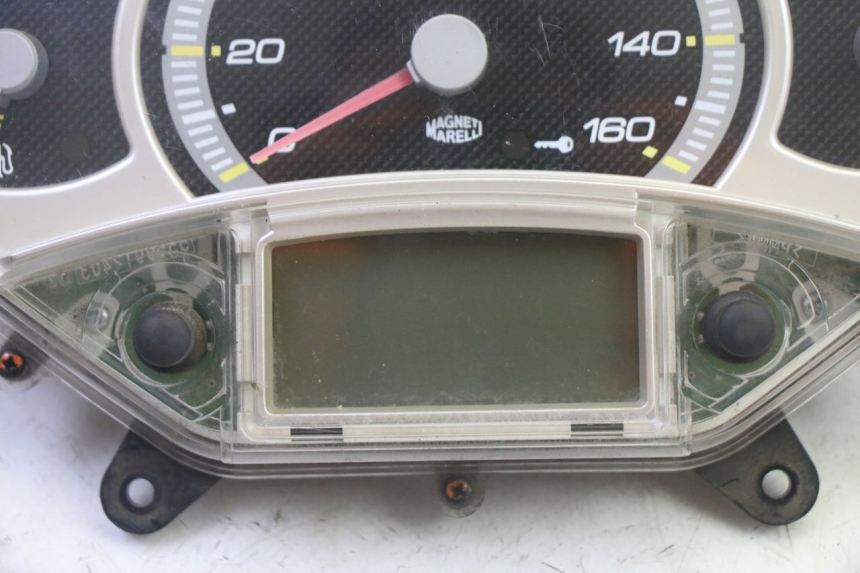 photo de SPEEDOMETER YAMAHA X-MAX XMAX 250 (2006 - 2009)