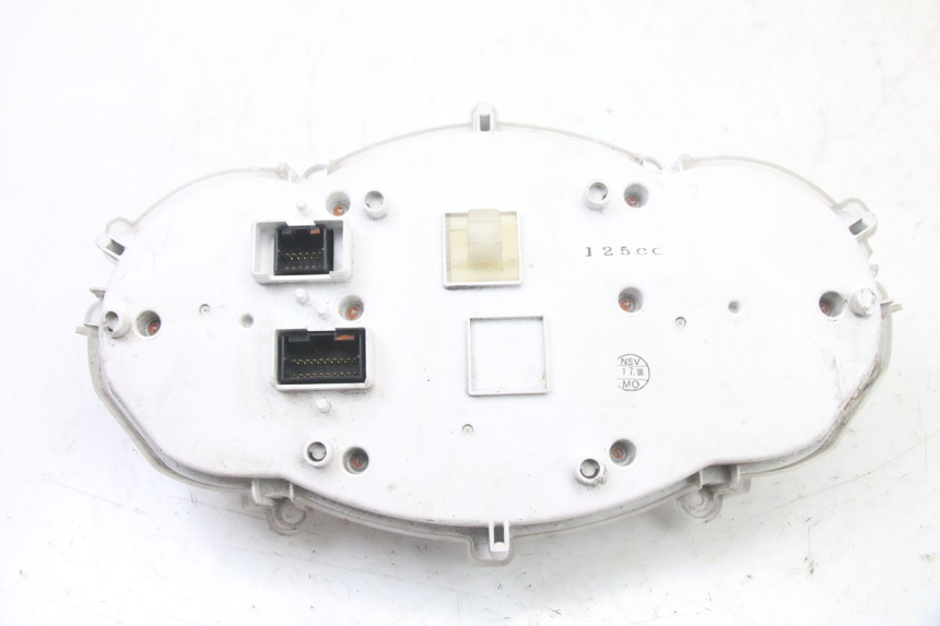 photo de SPEEDOMETER PIAGGIO XEVO - X EVO 125 (2007 - 2016) - Surface and material condition