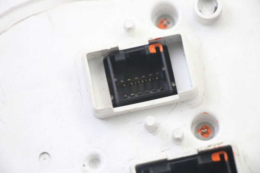photo de SPEEDOMETER PIAGGIO XEVO - X EVO 125 (2007 - 2016)