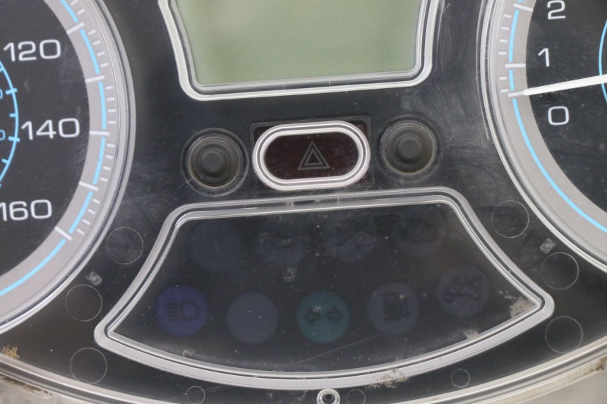 photo de SPEEDOMETER PIAGGIO XEVO - X EVO 125 (2007 - 2016)
