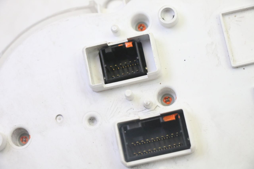 photo de SPEEDOMETER PIAGGIO XEVO - X EVO 125 (2007 - 2016)