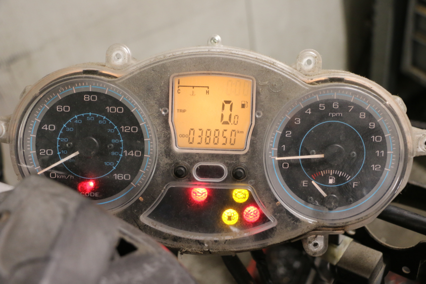 photo de SPEEDOMETER PIAGGIO XEVO - X EVO 125 (2007 - 2016)