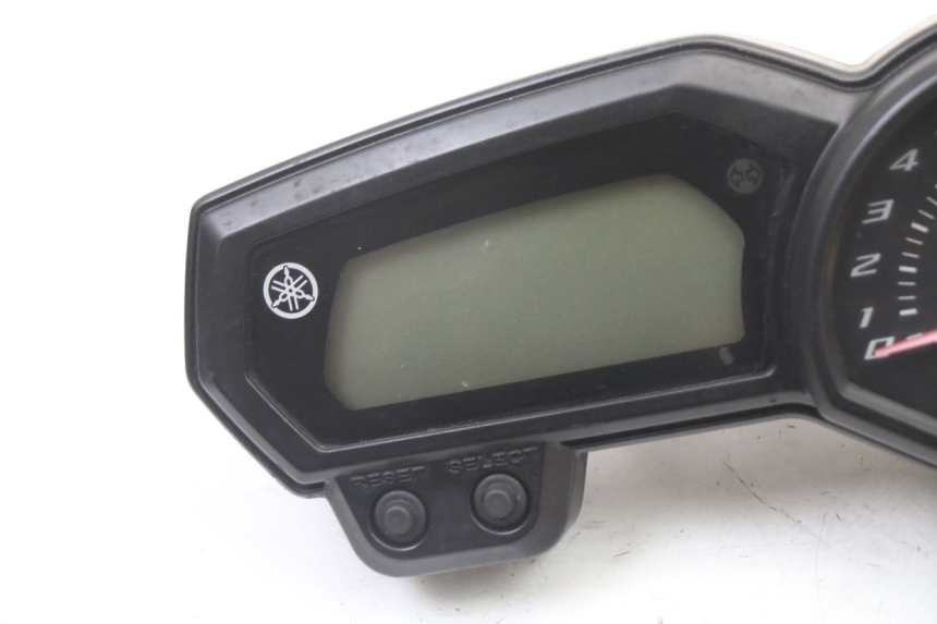 photo de SPEEDOMETER YAMAHA XJ6 600 (2008 - 2016)
