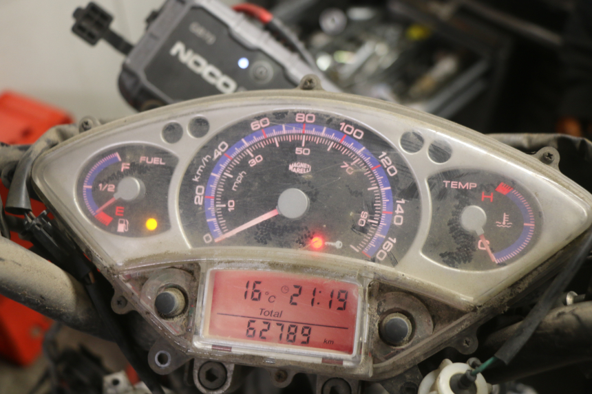 photo de SPEEDOMETER YAMAHA XMAX X-MAX 125 (2006 - 2009)