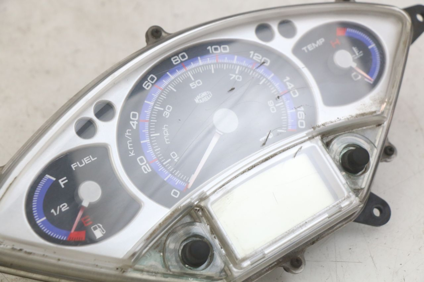 photo de SPEEDOMETER YAMAHA XMAX X-MAX 125 (2006 - 2009)