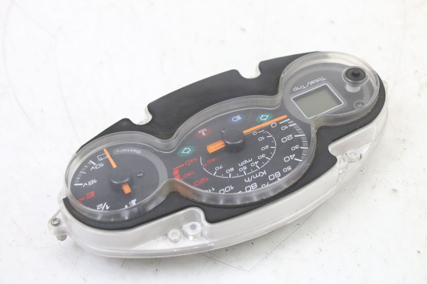 photo de SPEEDOMETER YAMAHA YP MAJESTY 125 (2007 - 2010)