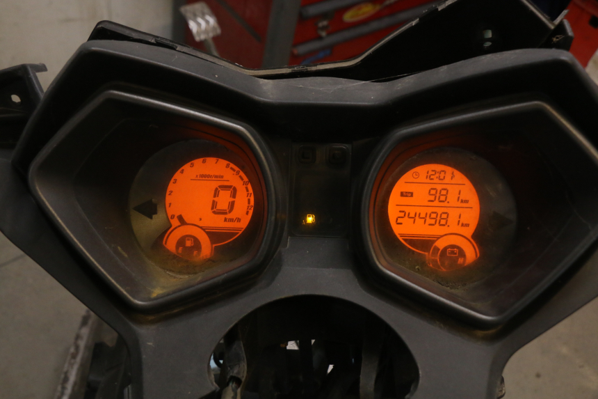 photo de SPEEDOMETER YAMASAKI YM T 125 (2015 - 2020)