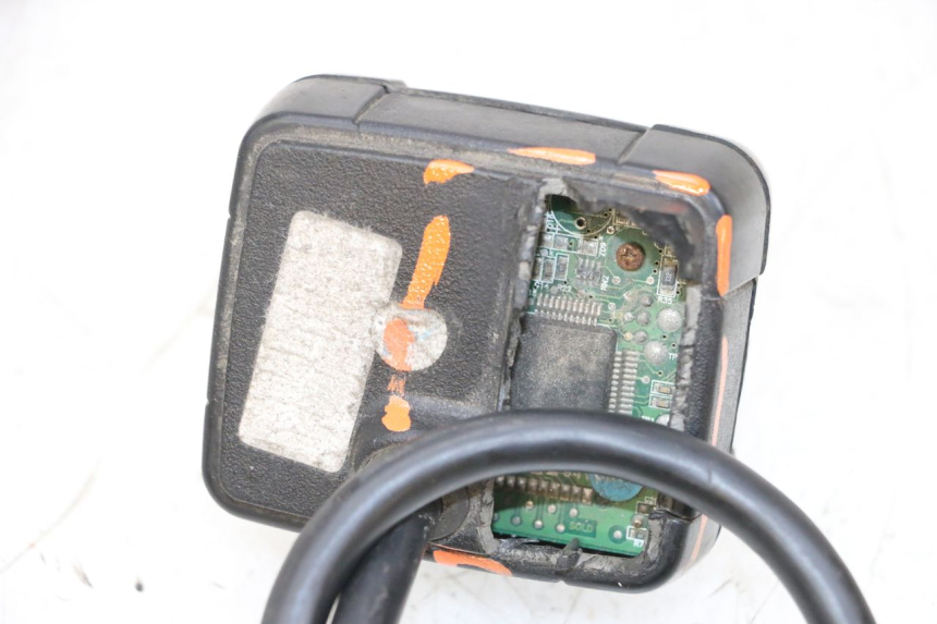 photo de SPEEDOMETER YAMAHA YFM R RAPTOR 250 (2008 - 2014) - Technical close-up