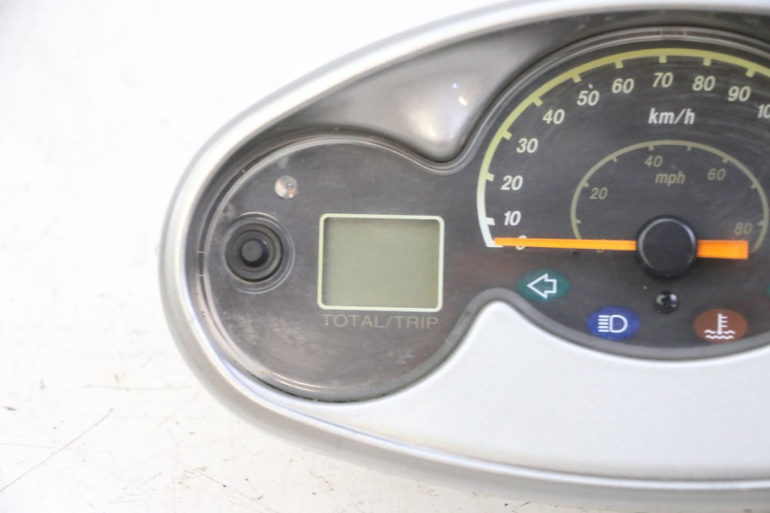 photo de SPEEDOMETER YAMAHA YP MAJESTY 125 (2002 - 2006)