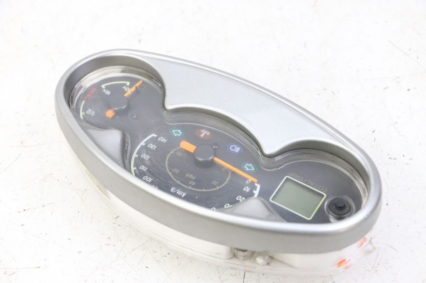 photo de SPEEDOMETER YAMAHA YP MAJESTY 125 (2002 - 2006)
