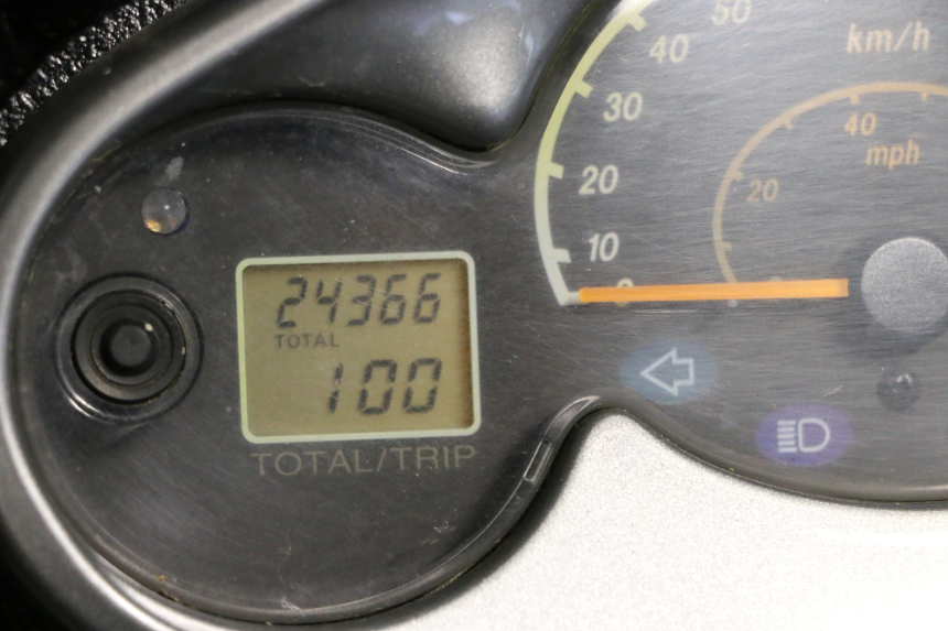 photo de SPEEDOMETER YAMAHA YP MAJESTY 125 (2002 - 2006)