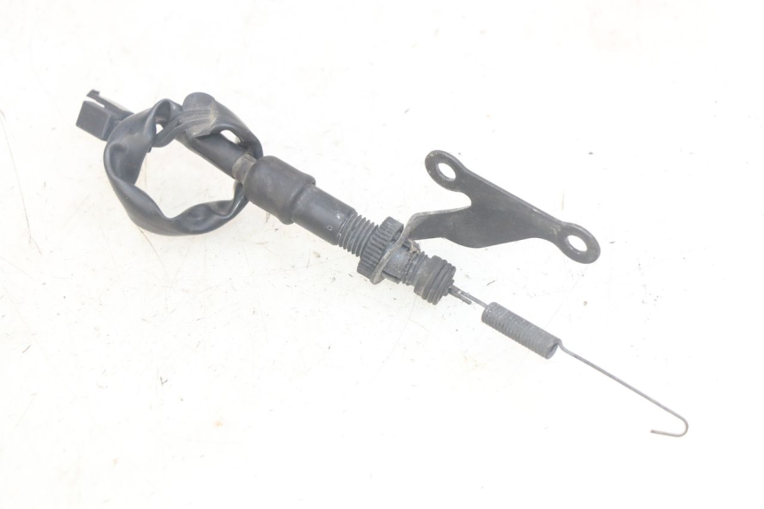photo de REAR BRAKE LIGHT SWITCH HONDA CBR F SC25 1000 (1989 - 1992)